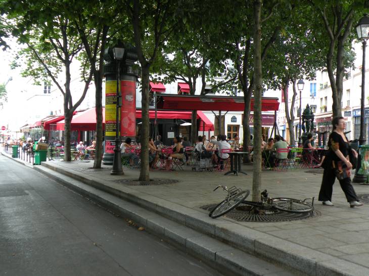  terrasse de café ombragée, 3e 